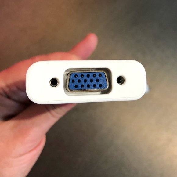 Mini-DisplayPort 1.1 Male to VGA Female White Adapter - Picture 3 of 7